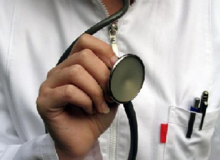 NOVAS DIRETRIZES PARA CURSOS DE MEDICINA INCLUEM ESTÁGIO OBRIGATÓRIO NO SUS: